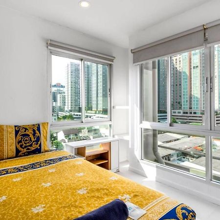 Right Place Sathorn Банкок Екстериор снимка
