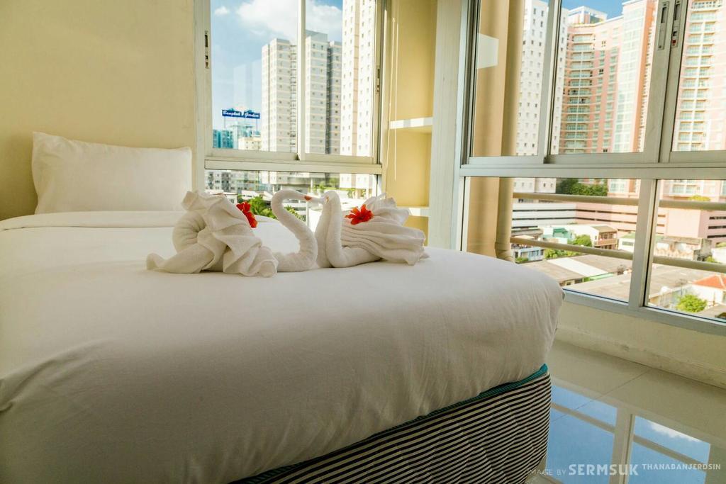 Right Place Sathorn Банкок Екстериор снимка